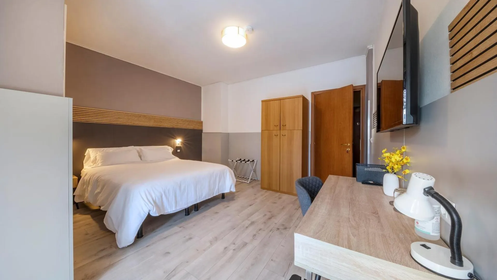 Bed & Bike Feltre Hotel 0*,